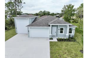 105 Delia Avenue, Palm Bay, FL 32907 - MLS#1069329