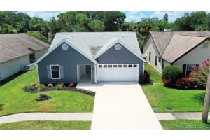 834  Pine Shores Circle Melbourne, FL 32168 - Off Market