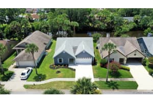 834  Pine Shores Circle Melbourne, FL 32168 - Off Market