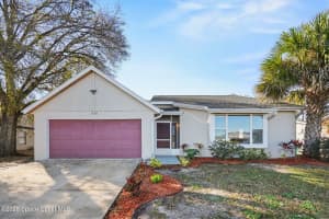 648 Munich Street, Palm Bay, FL 32907 - MLS#1069566