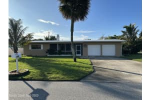 325 Pine Tree Drive, Indialantic, FL 32903 - MLS#1069601