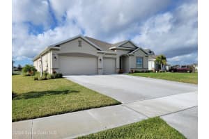 8481 Laguna Circle, Micco, FL 32976 - MLS#1069627