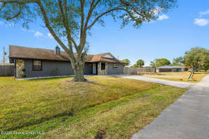 364 Hatcher Street, Palm Bay, FL 32909 - MLS#1069633