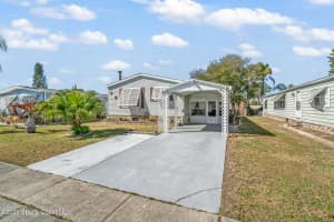 1854 Mango Street, Palm Bay, FL 32905 - MLS#1069678