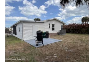 810 Thrush Circle, Barefoot Bay, FL 32976 - MLS#1069820