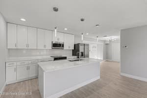 2415 Fairway Drive, Melbourne, FL 32901 - MLS#1069913