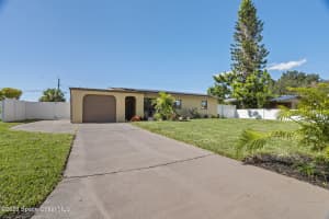 1458 Sea Breeze Lane, Melbourne, FL 32935 - MLS#1070023