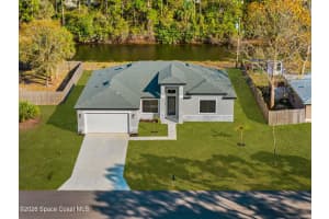 825 Tejon Ave SW, Palm Bay, FL 32908, Sold 04/02/26