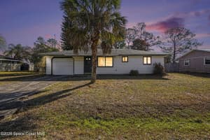 213 Bayshore Avenue, Palm Bay, FL 32907 - MLS#1070185