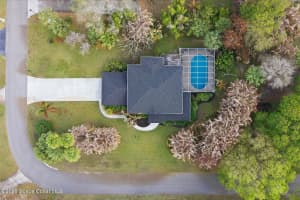 580 42nd Court, Vero Beach, FL 32968 - MLS#1070205