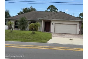 1782 Degroodt Road, Palm Bay, FL 32908 - MLS#1070358