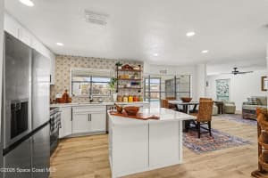 218 Cambridge Avenue, Palm Bay, FL 32907 - MLS#1070367