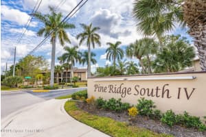 421 Pine Glen Lane, Lake Worth, FL 33467 - MLS#1070378