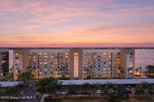 300 Sykes Creek Parkway, Merritt Island, FL 32952 - MLS#1070397