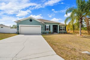 328 Charlotta Avenue, Palm Bay, FL 32909 - MLS#1070411