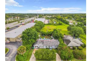 588 Wickham Road, Melbourne, FL 32935 - MLS#1070458