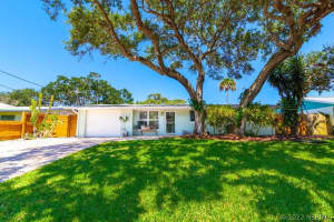 3940 Fairfax Drive, Mims, FL 32754 - MLS#1070717