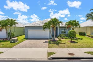 3720 Alamanda Key Drive, Melbourne, FL 32901 - MLS#1070767