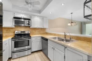 877 Villa Drive, Melbourne, FL 32940 - MLS#1070824