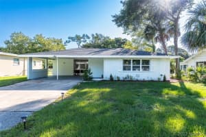 1085 Tahiti Avenue, Palm Bay, FL 32909 - MLS#1070940