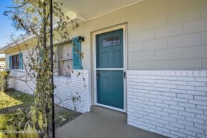 1725 Bryn Mawr Drive, Titusville, FL 32796 - MLS#1071025