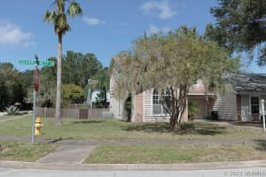 915 Hemlock Street, Barefoot Bay, FL 32976 - MLS#1071368