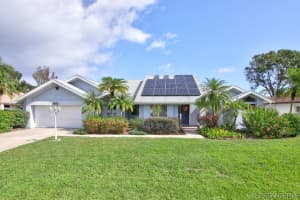 43 View Lane, Cocoa Beach, FL 32931 - MLS#1071374