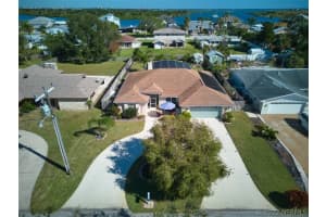 1330 Castel Place, Palm Bay, FL 32909 - MLS#1071518