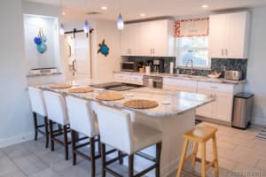 922 Bougainvillea Circle, Barefoot Bay, FL 32976 - MLS#1071547