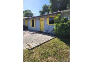 872 Old Country Road, Palm Bay, FL 32909 - MLS#1071637