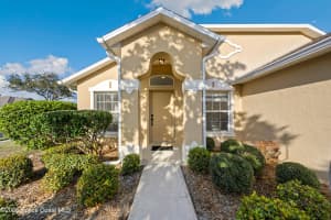 2140 Chinaberry Circle, Palm Bay, FL 32909 - MLS#1071652