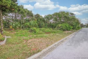 916 Jacaranda Drive, Barefoot Bay, FL 32976 - MLS#1071717