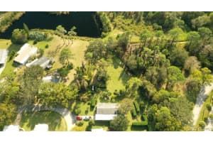 131 Apache Court, Oak Hill, Florida 32759