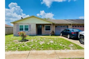 1076 Galty Circle, Palm Bay, FL 32905 - MLS#1071939