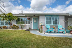 735 Lanai Circle, Melbourne, FL 32937 - MLS#1072030