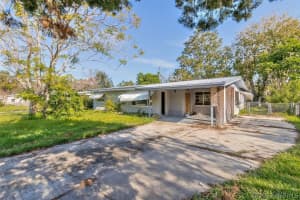 518 L M Davey Lane, Titusville, Fl 32780, Titusville