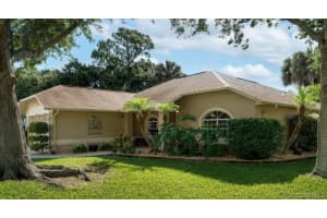 173 Las Palmas, Merritt Island, FL 32953 - MLS#1072115