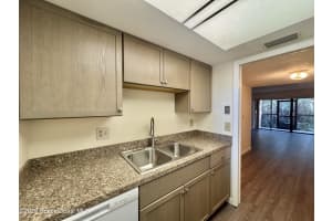 2673 Golf Lake Circle, Melbourne, FL 32935 - MLS#1072205