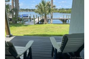 1250 Green Court, Palm Bay, FL 32909 - MLS#1072252