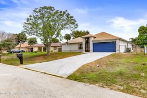 220 Lanack Road, Palm Bay, FL 32909 - MLS#1072365