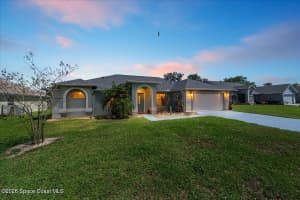 2093 Lionel Drive, Melbourne, FL 32940 - MLS#1072594