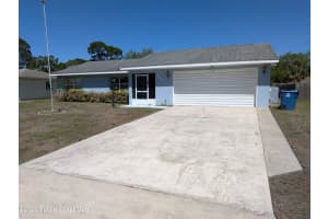 845 Dupont Street, Palm Bay, FL 32907 - MLS#1072611