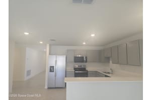 932 Richmond Circle, Palm Bay, FL 32908 - MLS#1072658