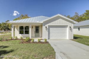 5812 Hammock Street, Mims, Fl 32754, Mims