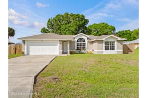 366 Haverford Lane, Palm Bay, FL 32907 - MLS#1072807