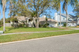 4370 Wood Haven Drive, Melbourne, FL 32937 - MLS#1072810