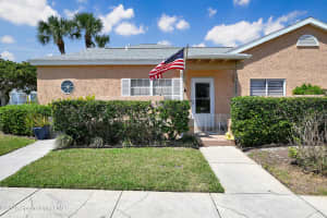 1485 Malibu Circle, Palm Bay, FL 32905 - MLS#1072904