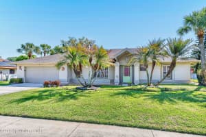 1825 Fox Bay Drive, Melbourne, FL 32934 - MLS#1073042