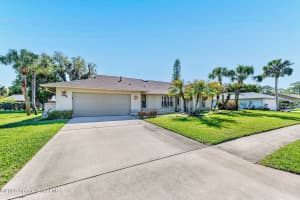 1825 Fox Bay Drive, Melbourne, FL 32934 - MLS#1073042