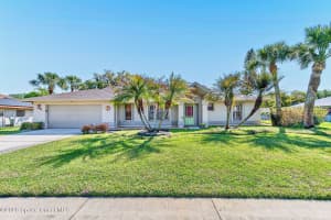 1825 Fox Bay Drive, Melbourne, FL 32934 - MLS#1073042